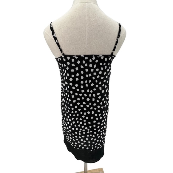 The Limited Black White Geometric Print Sleeveless Camisole Size XS Women’s - Picture 4 of 7